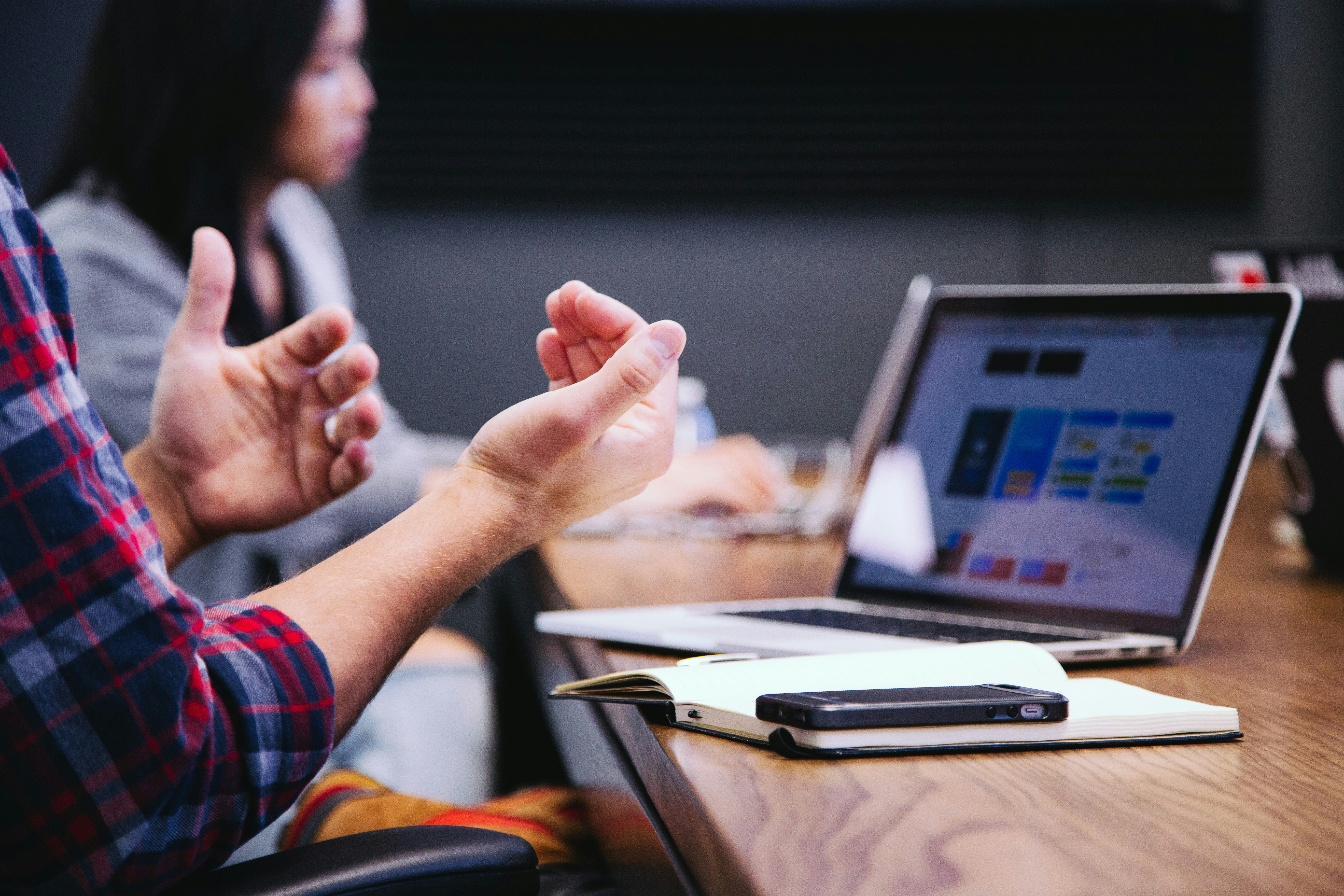 THE 15 IRREFUTABLE LAWS OF MARKETING